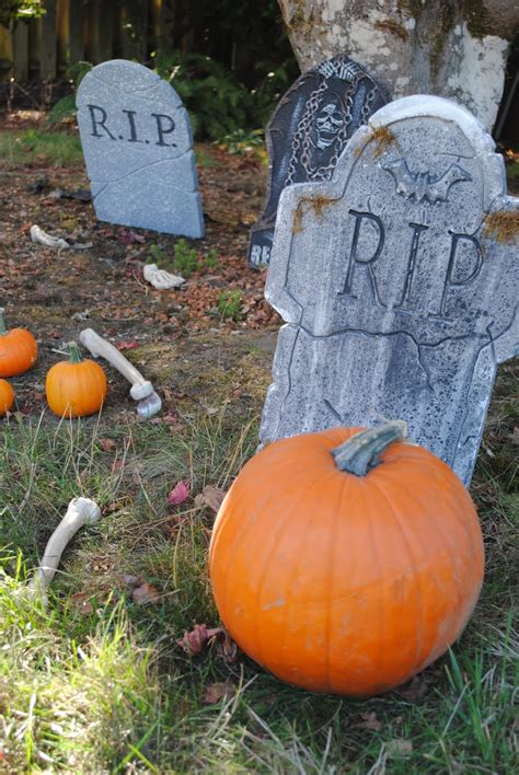 Fizzy Party Pumpkin Patch Halloween Graveyard