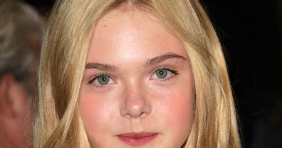 Celebrity Nude Fake Elle Fanning New Images Wallpapers 2012 HD Biography