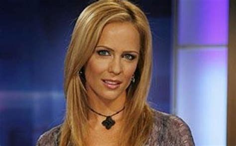 Jennifer adams is an actress. Jennifer Adams - Instinct Music