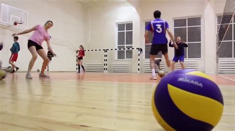 Как Правильно Играть в Волейбол Тренировки Волейбол youtube