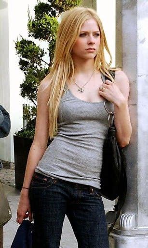 Avril Lavigne Going Casual Paparazzi Avril Lavigne Style Fashion Avril Lavigne Photos