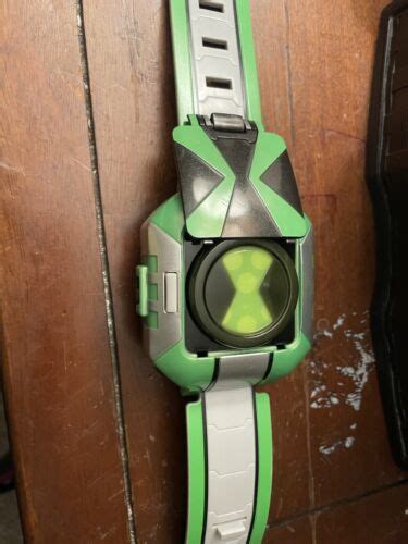 Ben 10 Omniverse Watch Omnitrix Touch V1 Roleplay Toy 2011 Tested