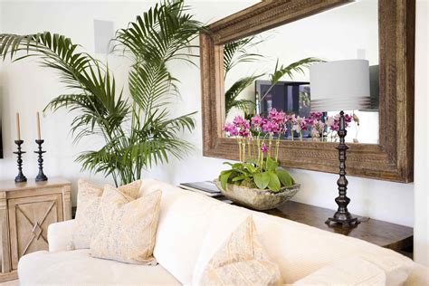 Picture arrangements on walls behind couch | wall behind sofa. A thin console between the sofa and the wall behind it gives a great opportunity to showcase ...