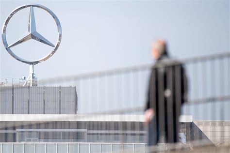 Daimler Unter Druck Zwei Milliarden Euro Verlust Im Zweiten Quartal