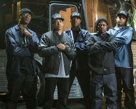 Straight Outta Compton 5 Cast Pic Read Read
