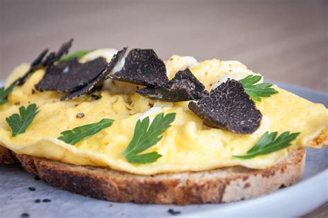 Omelette à la truffe version tornado eggs