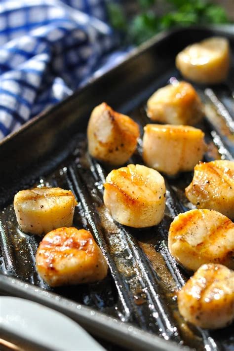 If you prefer less heat, use just one fresno chile and remove the seeds before adding to the pan. Recipe Low Calorie Small Scallops ~ Baked Scallops With ...
