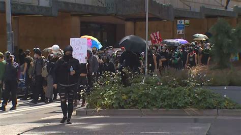 2 Arrested 12 Officers Hurt During Downtown Seattle Protest Komo