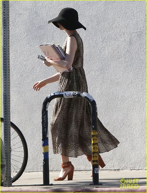 Photo Anne Hathaways New Movie Interstellar Was So Secretive 05