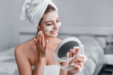 Why A Personalized Skincare Regimen Is Important For Battling Acne