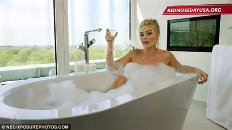 Katching My I Margot Robbie Strips Naked As She Sips Champagne In A Bubble Bath In Hilarious