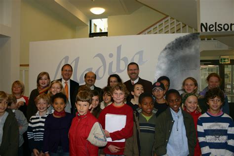 Am vergangenen freitag fand die ehrung der schulinternen sie Nelson-Mandela-Schule - Berlin.de