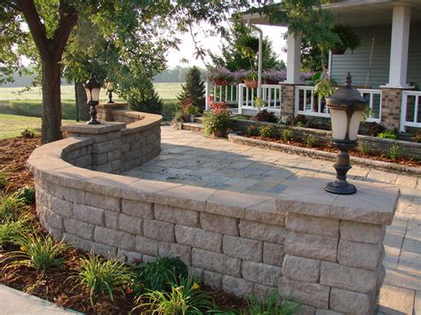 Curved Retaining Walls Add So Much Interest We Love Multiple Borders