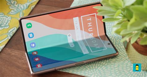Samsung Galaxy Z Fold 2 First Impressions All Hail The King Of