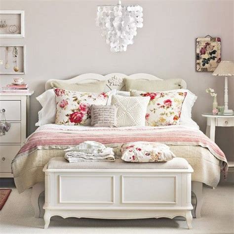 Vintage Bedroom Decorating Ideas And Photos