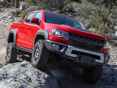 2019 Colorado Zr2 Bison Goes Rock Crawling Photo Gallery Gm Authority