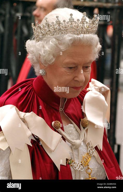 Queen Elizabeth Ii Attends Stock Photo Alamy