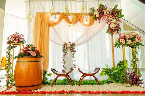 Infonya dong untuk dekorasi tunangan #dekorasitunangan #tunangan #tukarcincin. 15+ Penyedia Dekorasi Lamaran Tunangan Karawang | Heikamu.com