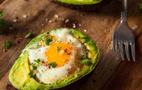 The Ultimate Healthy Avocado Baked Eggs