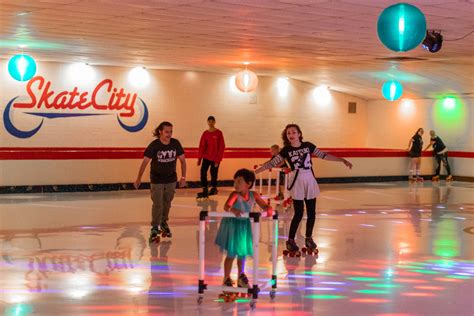 Classic Roller Rink Finds New Generation Of Fun Seekers Greatlife