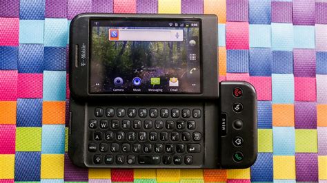 The First Android Phone 10 Years Later An Annotated Review Cnet