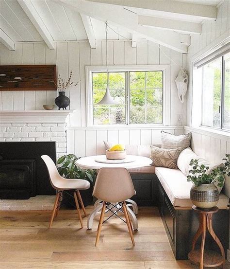 Continue to 8 of 13 below. 30+ Corner Breakfast Nook Ideas for Cozier Morning Coffee ...