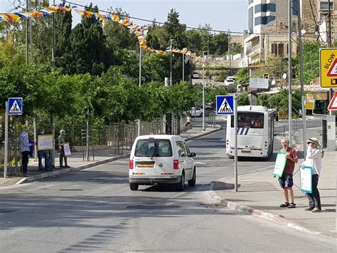 رغم أن الشيعه مثلا يحلون جماع الدبر برضى الزوجه ولكن انظروا ماذا يقولون فيه … الدبر في الزوجة عبارة عن فتحة الشرج اي موضع خروج الغائط اولا السلام عليك عزيزاتي في المنتدى اريد ان اشارك معكن موضوع في غاية الاهمية وقتناالحاضر لا وهو الجماع من الدبر ولا احد يمكن. ‫وقفة في حي الشيخ جراح في... - تلفزيون فلسطين Palestine TV ...