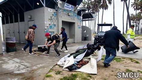 Efforts To Clean Up Venice Beach Restrooms Focus On Homeless Encampments Youtube