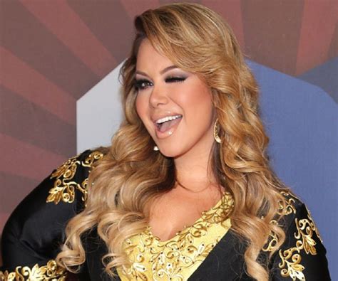 Álbumes Foto Biografía De Jenni Rivera En Inglés Cena Hermosa