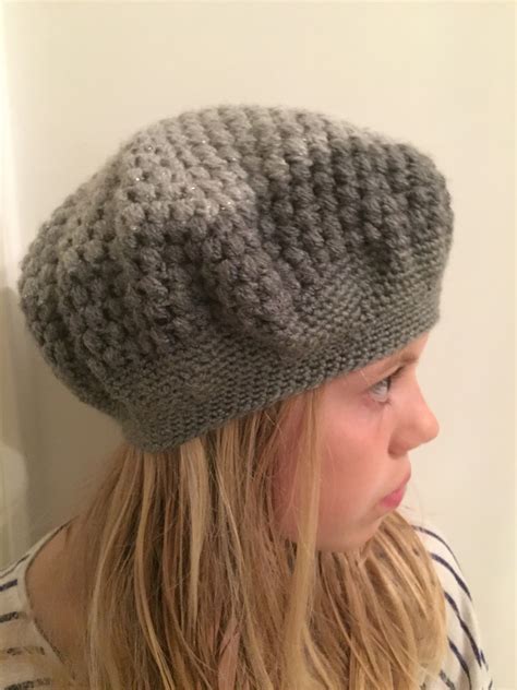 Freja(mössan på bilden är virkad i ulrika fg 05 oblekt)virknål: Penslar o Garn: Virkad mössa i Puffstich