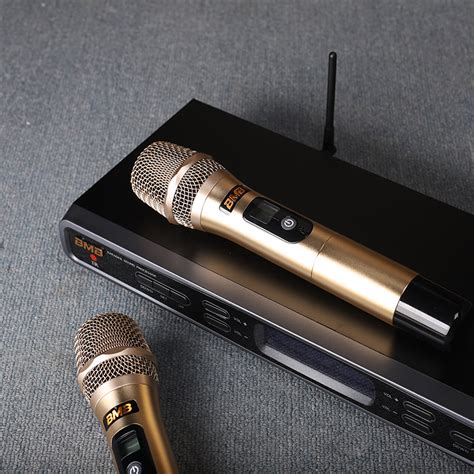 (Micro) Karaoke Wireless Microphone BMB WB-5000H - Gia Han Music & Videos