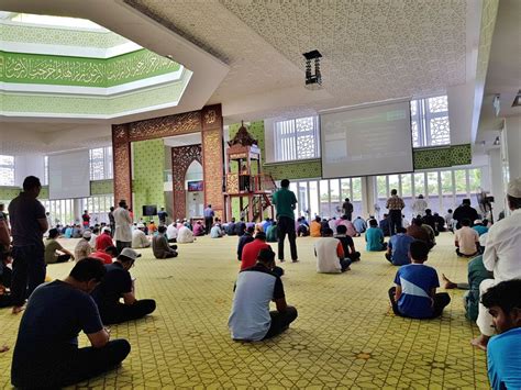 Barangsiapa yang tidak melaksanakannya, ma. Masjid, surau Selangor buka untuk solat jemaah lima waktu ...