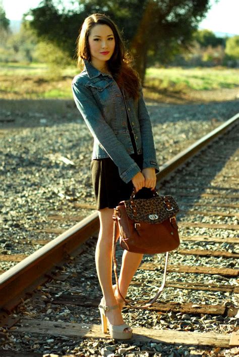 Outfits with Denim Jacket-20 Ideas How to Wear Denim Jackets