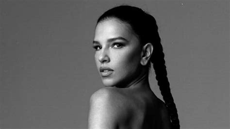 Mariana Rios Comemora 37 Anos Com Foto De Topless Tô De Parabéns