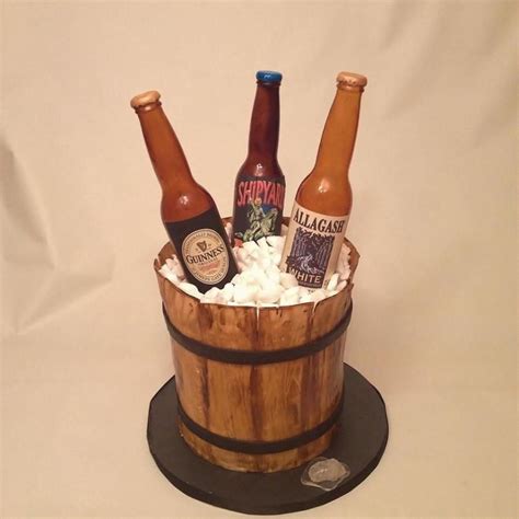 Bucket Of Beer Cake With Edible Bottles Beer Cake Beer Bucket