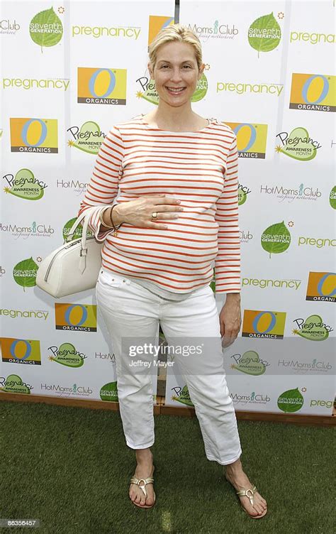 Actress Kelly Rutherford Arrives At The 2nd Annual Pregnancy News