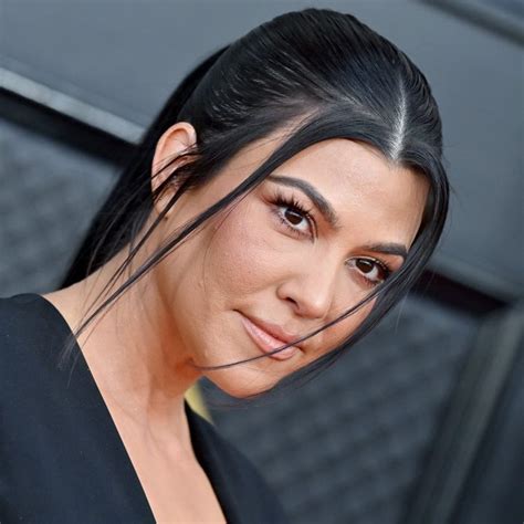 Kourtney Kardashians Supermodel Nails Are A Minimalists Dream Popsugar Australia