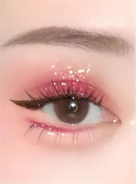 Pin de Helenanatran en Makeup Maquillaje etéreo Maquillaje de ojos