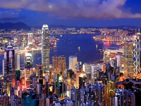 A comprehensive budget travel guide to hong kong with tips on what to see and do, costs, transportation, ways to save, and everything you need for you trip! Hong Kong Travel Guide, Hong Kong Tour Guide, Attractions ...