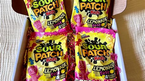 Sour Patch Kids Lemonade Fest Review A Super Tart And Tasty Summer Treat