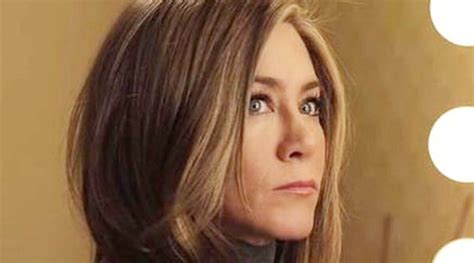 Jennifer Aniston Says People Find Friends ‘offensive ‘dont Think