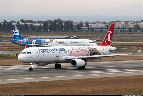 Airbus A321 231 Turkish Airlines Aviation Photo 5641489