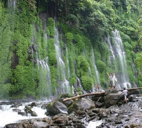 8 Unique Waterfalls Around The World Waterfall Cascade Falls