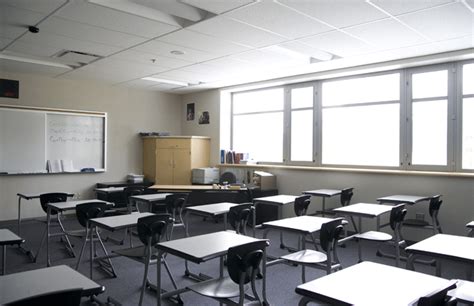 Substitute High School Teacher Fired After He Allegedly Smoked Weed During Class Complex