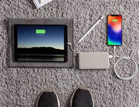 The Mophie Powerstation Plus Xl Has A Built In Lighting Connector
