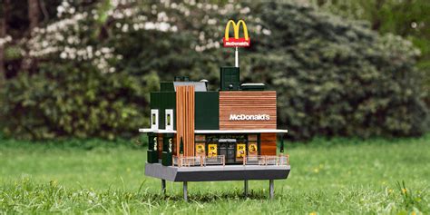I have always wanted to make a video on what goes on behind the scenes of a famous restaurant chain in the middle east, i found out that mcdonald's had an. Peek inside the world's smallest McDonald's