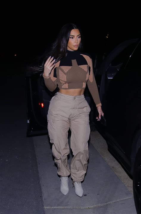 Kim Kardashian Fitted Brown Sweater Jenner Outfits Edgy Outfits