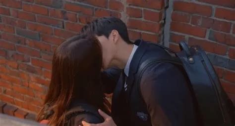 15 Drama Korea Dengan Adegan Ciuman Paling Romantis