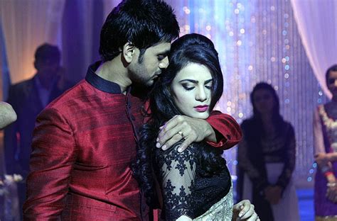 Romantic Moments For Ranveer And Ishani In Colors Meri Aashiqui Tum Se Hi