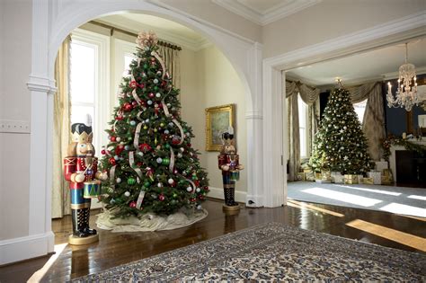 7 brilliant christmas decoration storage ideas. Second Lady Karen Pence Unveils the Christmas Decorations ...